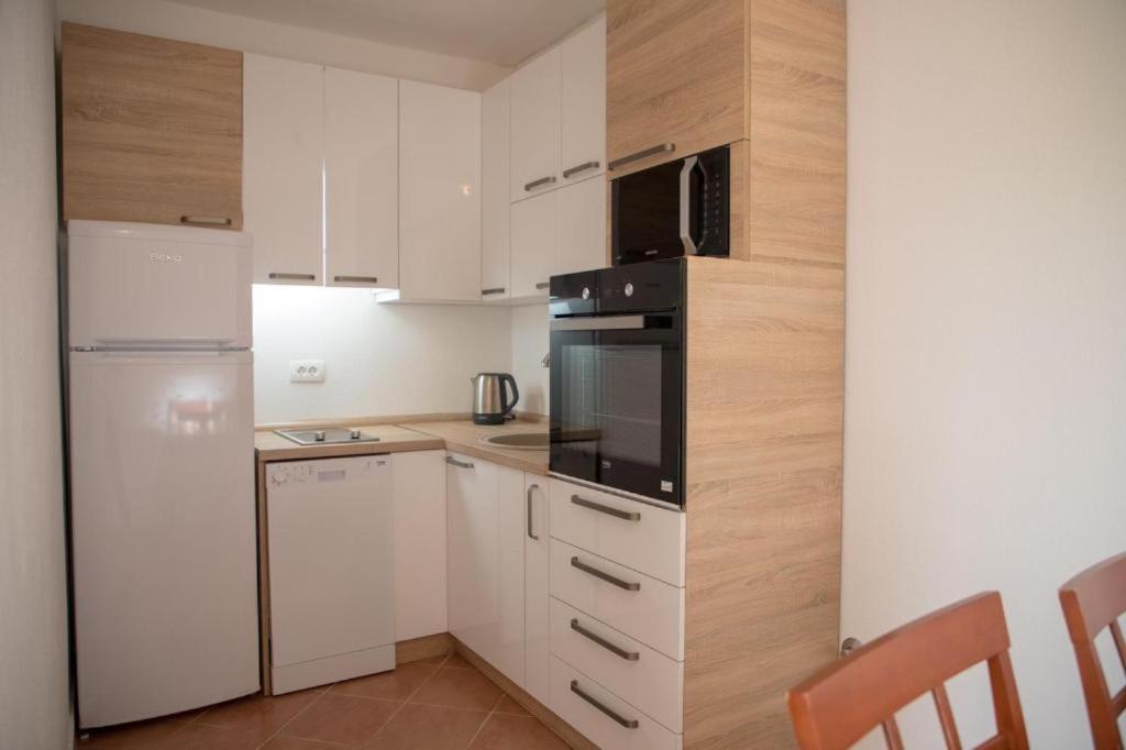 Maki Apartments - Plavi Horizonti Beach Tivat Exterior photo